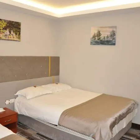 Otel Gold Cıty 3*